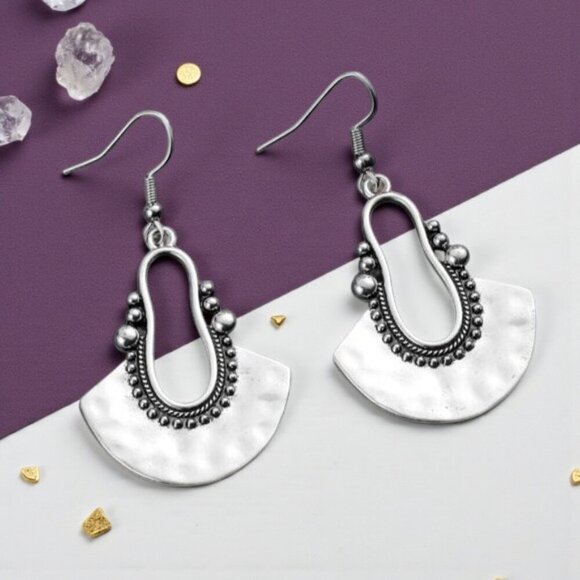 Boho Chic Antique Silver Plated Fan-Shaped Dangle Trendy Earrings - Picture 8 of 12